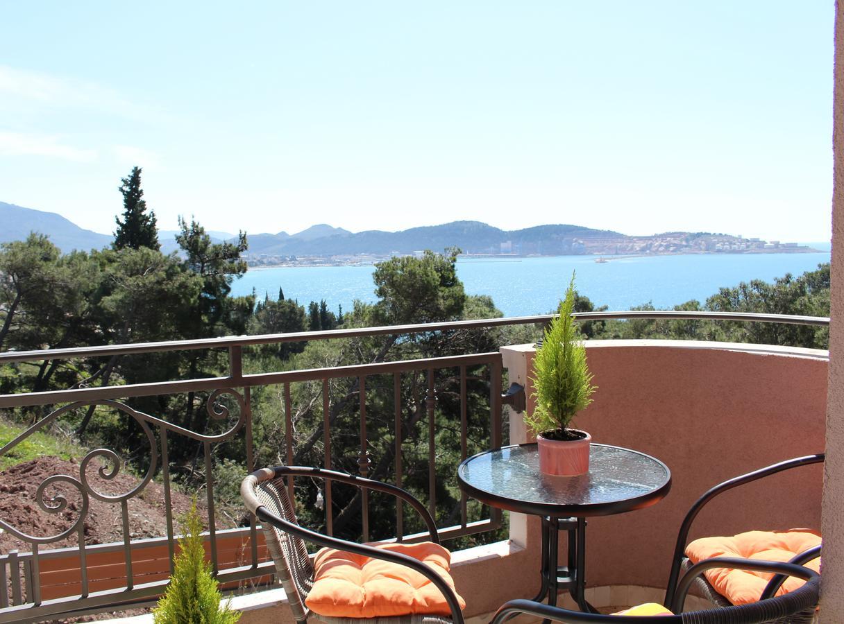 Vila Pogled Bar Bagian luar foto