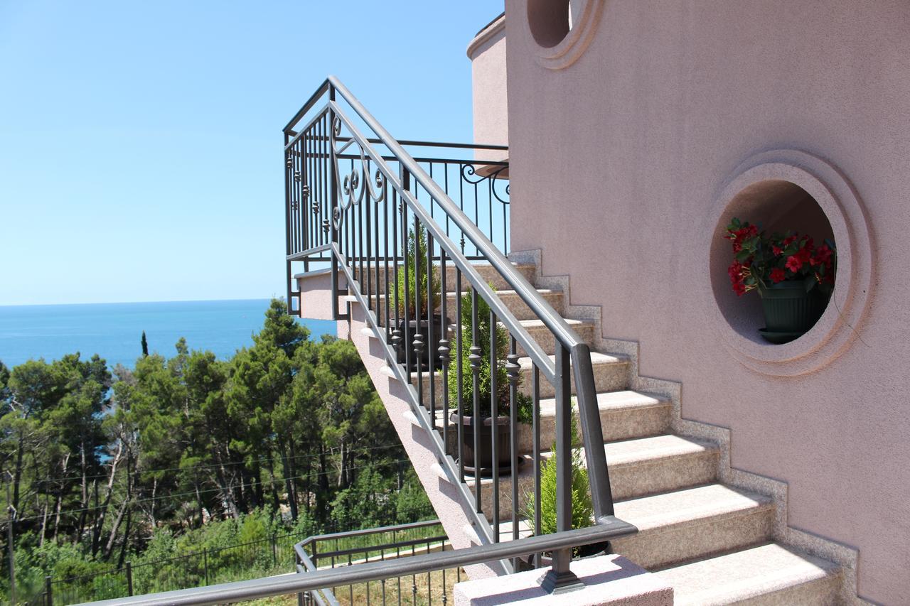 Vila Pogled Bar Bagian luar foto