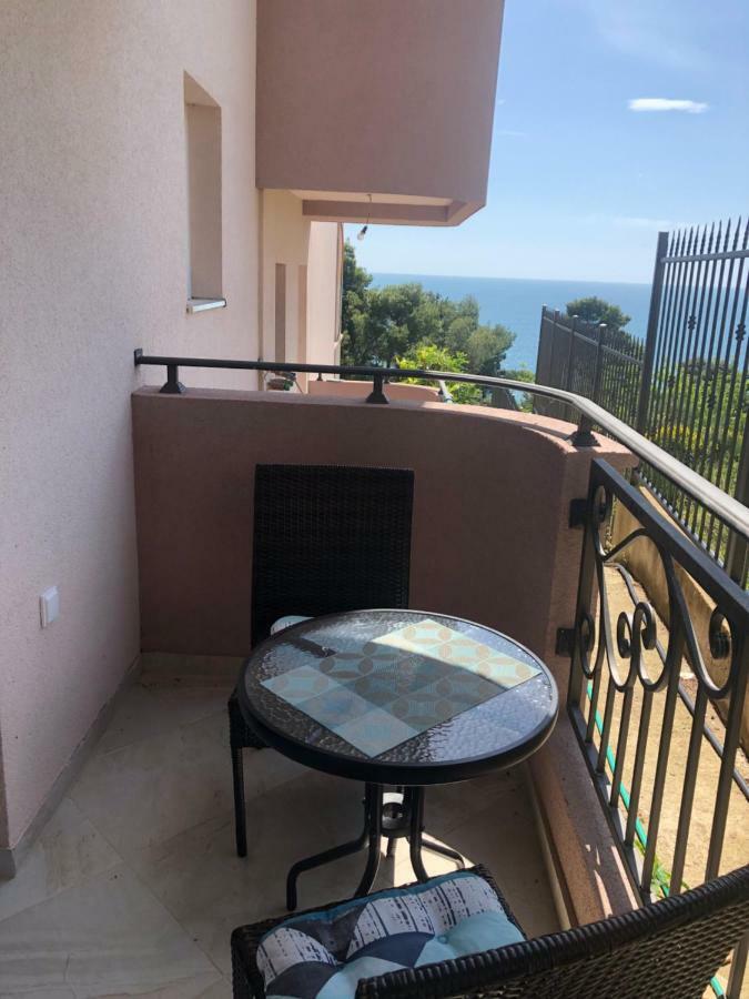 Vila Pogled Bar Bagian luar foto